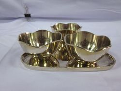 गोल्डन ट्रे सेट