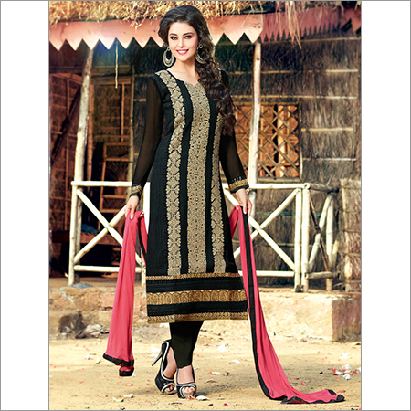 कढ़ाई पाकिस्तानी सूट