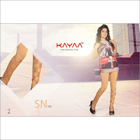 हाफ नेट क्रीम कलर की लेगिंग