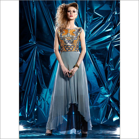 भारतीय डिज़ाइनर कुर्ति