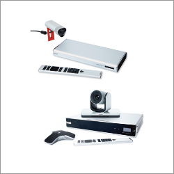 Polycom Realpresence Group 500 एक अत्याधुनिक वीडियो कॉन्फ्रेंसिंग सिस्टम है जो उच्च गुणवत्ता वाले वीडियो और ऑडियो संचार की सुविधा प्रदान करता है। यह सिस्टम सुरक्षित और विश्वसनीय कनेक्टिविटी के साथ सरल एकीकरण विकल्पों के लिए डिज़ाइन किया गया है, जिससे संगठनों को प्रभावशाली मीटिंग अनुभव प्राप्त होता है।