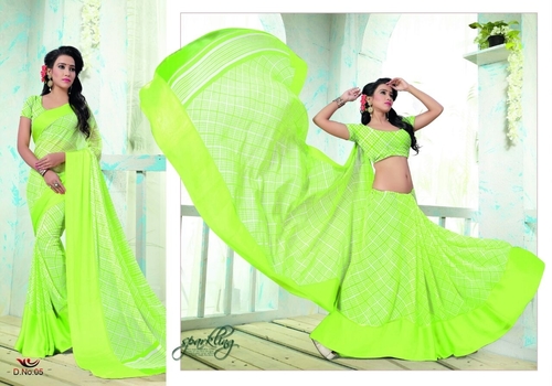 तोते की हरी साड़ी
