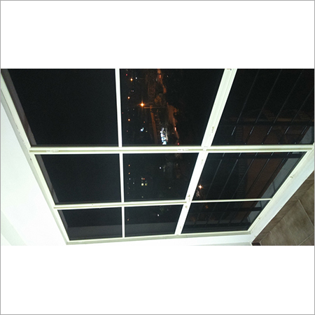 बाल्कनी रिट्रैक्टेबल स्क्रीन