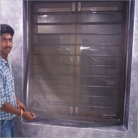 Magnetic Retractable Screen