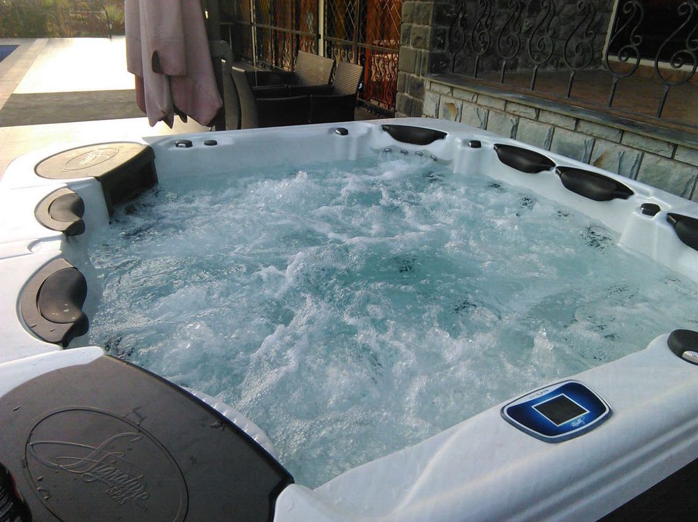 SPA Swimming Pool