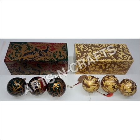 पेपर माचे स्नफ बॉक्स