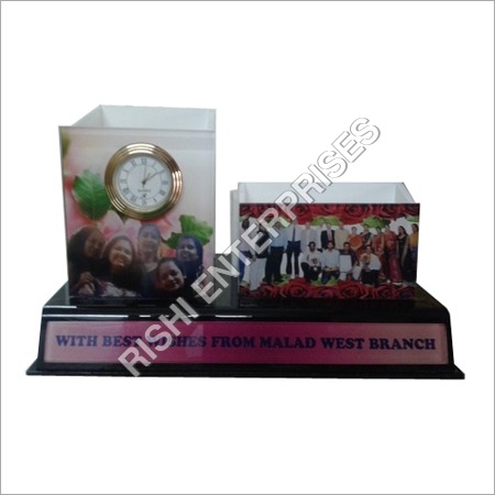 प्रचारात्मक कस्टमाइज एक्रिलिक डेस्कटॉप आइटम