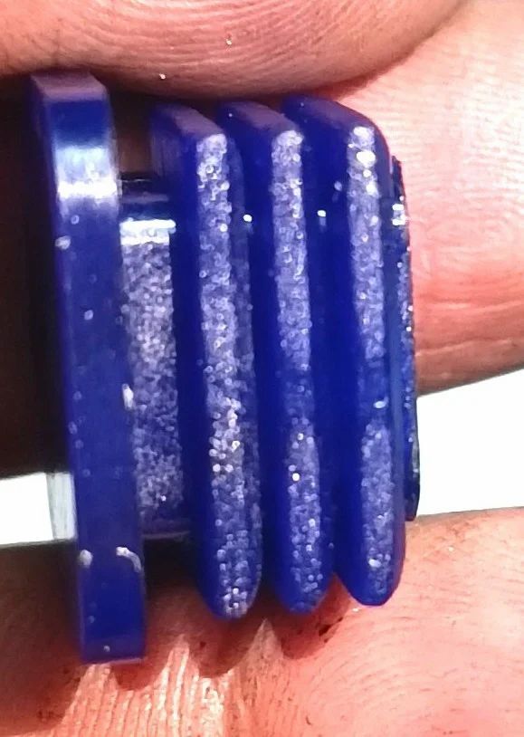 ब्लू एंड कैप्स