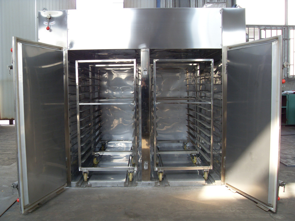 Tray Dryer Drying