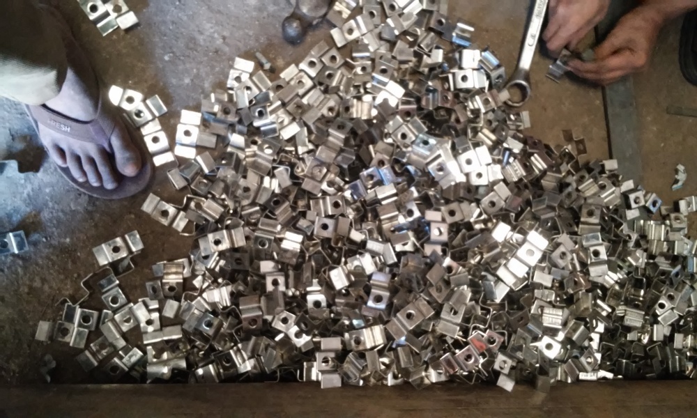 एसएस ग्रेटिंग क्लैम्प्स आवेदन: औद्योगिक