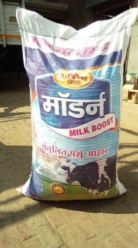 आधुनिक दूध बूस्ट पशु आहार