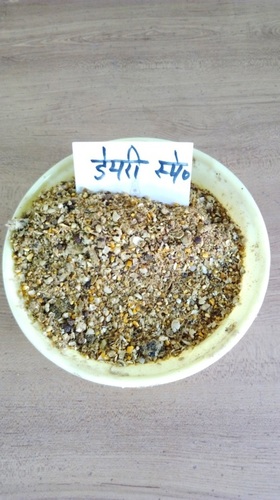 दूध देने वाले मवेशियों के लिए चारा