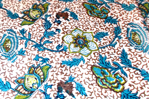 5 गज फ्लोरल पैटर्न हैंड ब्लॉक प्रिंटेड हैंडमेड 100% कॉटन फैब्रिक