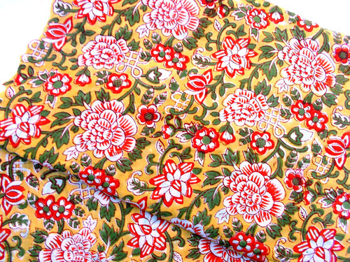 5 गज हरे पीले फूलों का पैटर्न हैंड ब्लॉक मुद्रित हस्तनिर्मित 100% सूती कपड़ा