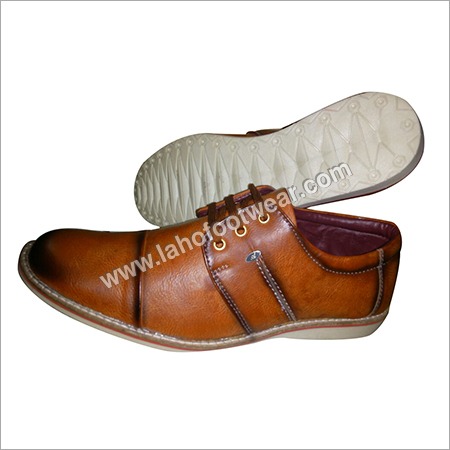 फेंसी लेदर बूट्स