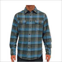 औपचारिक पट्टेदार शर्ट