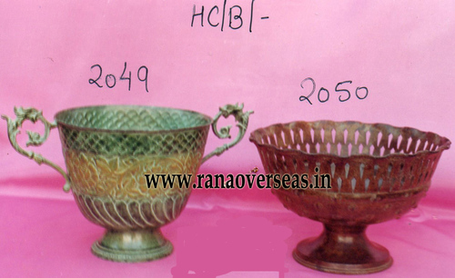 Iron Metal Planters - Brass Material , Green and Brown Antique Finish with Polished Style for Indoor and Outdoor Use