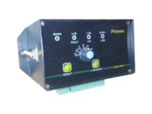 Lubrication Controller की कार्यप्रणाली को नियंत्रित करने के लिए उपयोग किया जाता है, जो मशीनों को स्थायी और सुरक्षित संचालन के लिए आवश्यक स्नेहक प्रदान करता है।