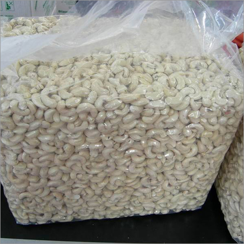 ताज़े काजू नट्स