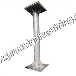 सौर पैनल पोल