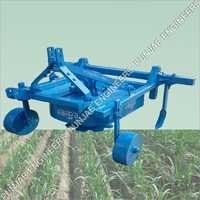 गन्ने के फसल के अवशेष हटाने वाला उपकरण