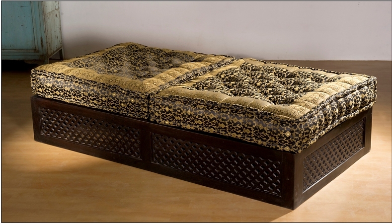 Designer Settee Sofa