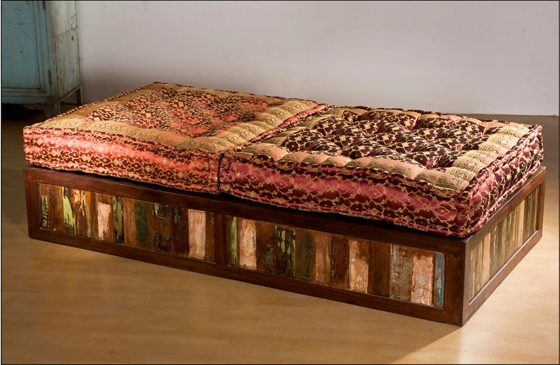 Designer Settee Sofa