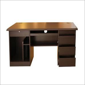 कम्प्युटर की मेज़