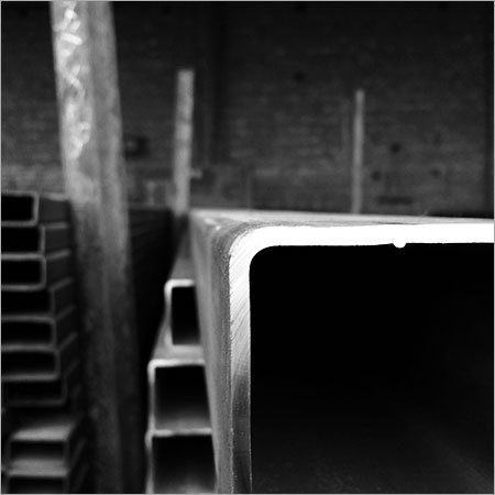 स्क्वायर होलो सेक्शन पाइप