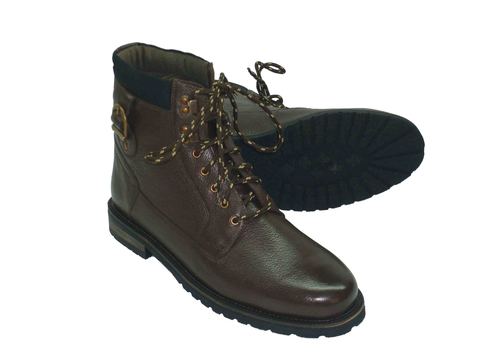 हाई एंकल ब्राउन बूट्स