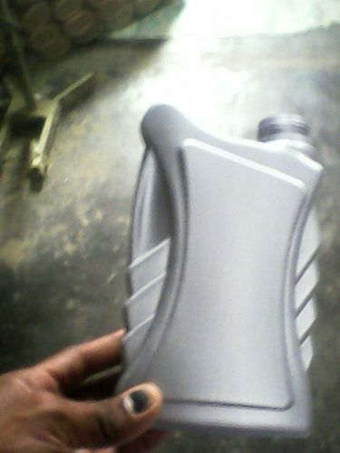 lubricant bottles manufacturer