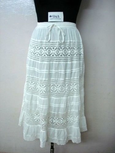 महिलाओं के लिए सादा पहनावा