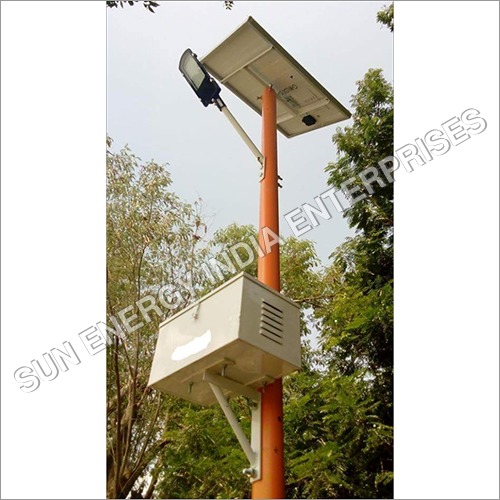 सौर ऊर्जा से चलने वाले स्ट्रीट लाइट