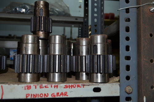 18 गियर पिनियन