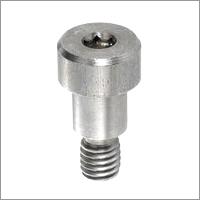 सटीक कंधे की स्क्रू