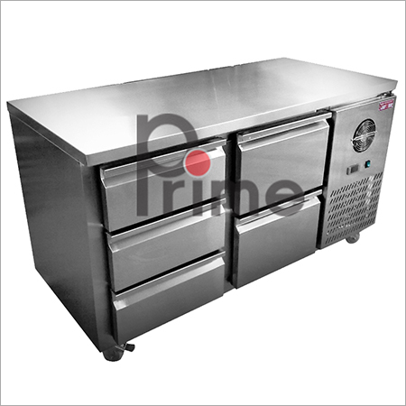 दराज के साथ कार्य शीर्ष रेफ्रिजरेटर