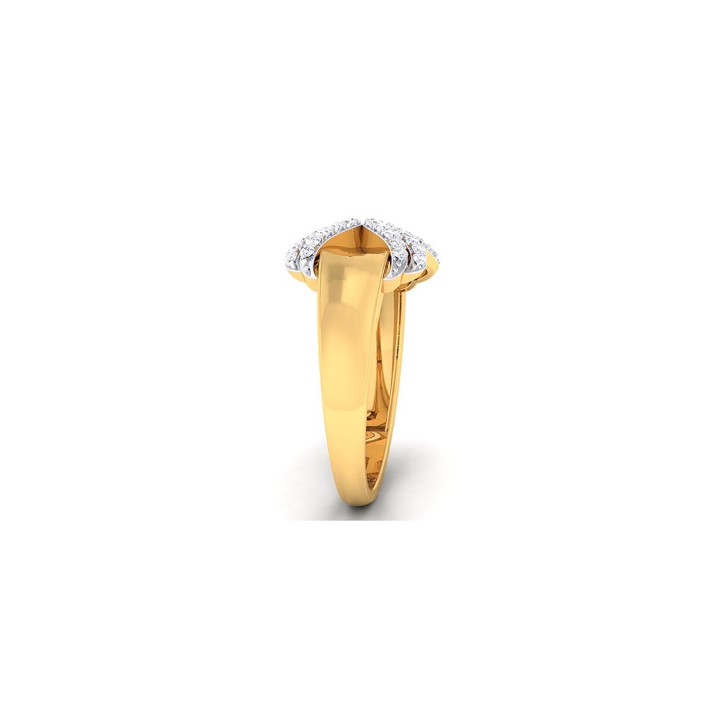 18k Yellow Gold Ring With Diamonds