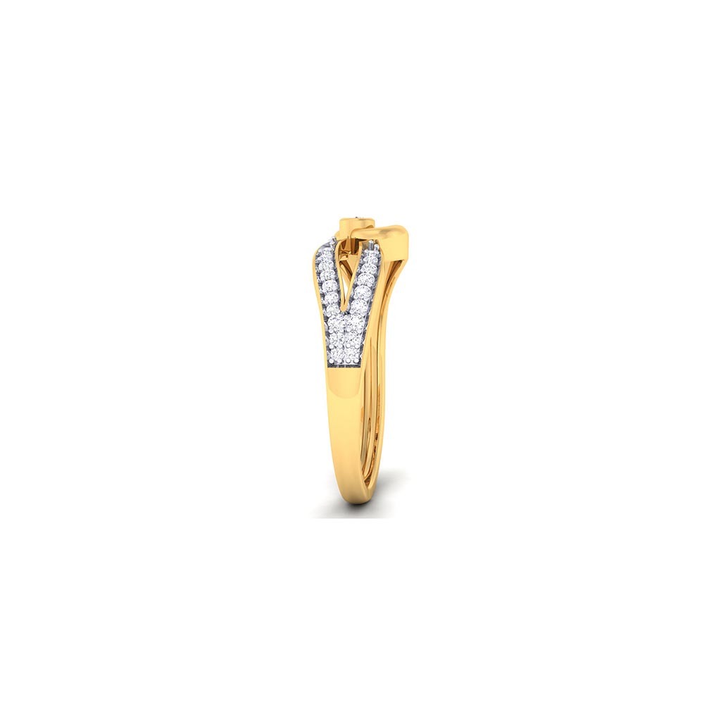 18k Yellow Gold Ring With Diamonds