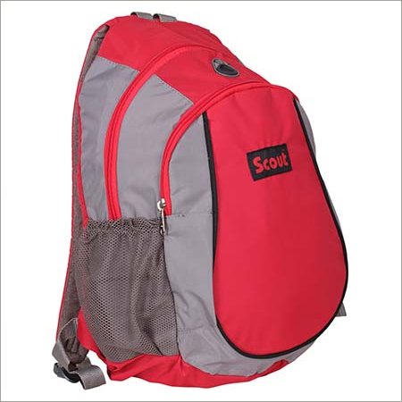 लाल रंग के स्कूल बैग