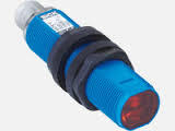 Cylindrical Photoelectric Sensors - Plastic, M18 Size, 24V | Low-Cost, IP 67 Rated, Bright PinPoint-LED, Potentiometer for Threshold Adjustment, Flush Metal Housing
