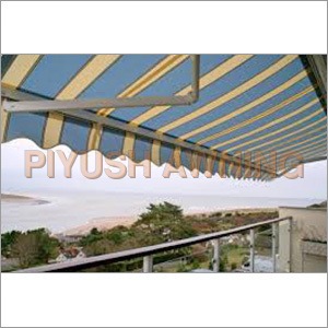 बालकनी कवर