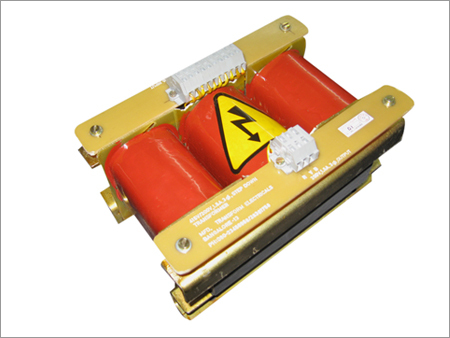 तीन चरण ट्रांसफार्मर