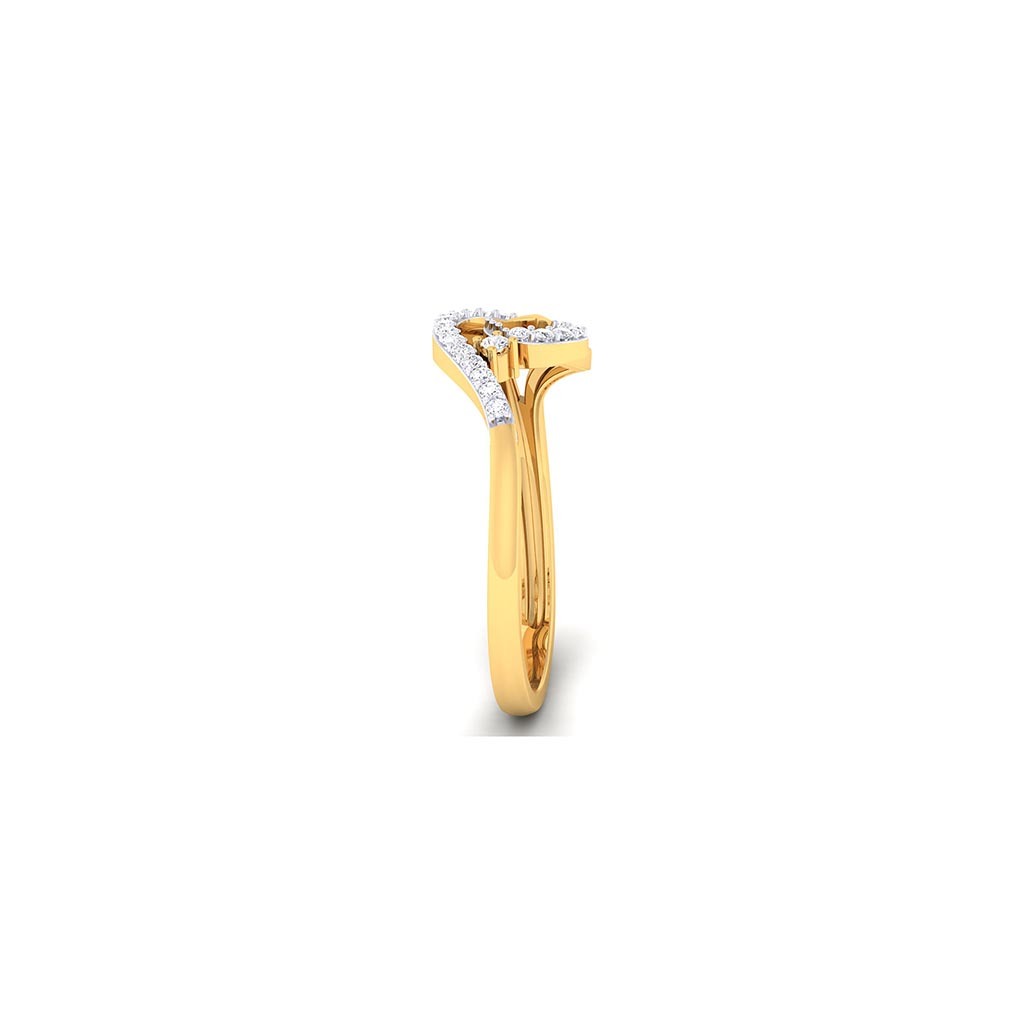 18k Yellow Gold Ring With Diamonds