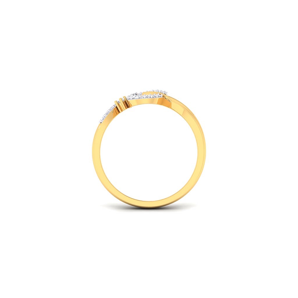 18k Yellow Gold Ring With Diamonds