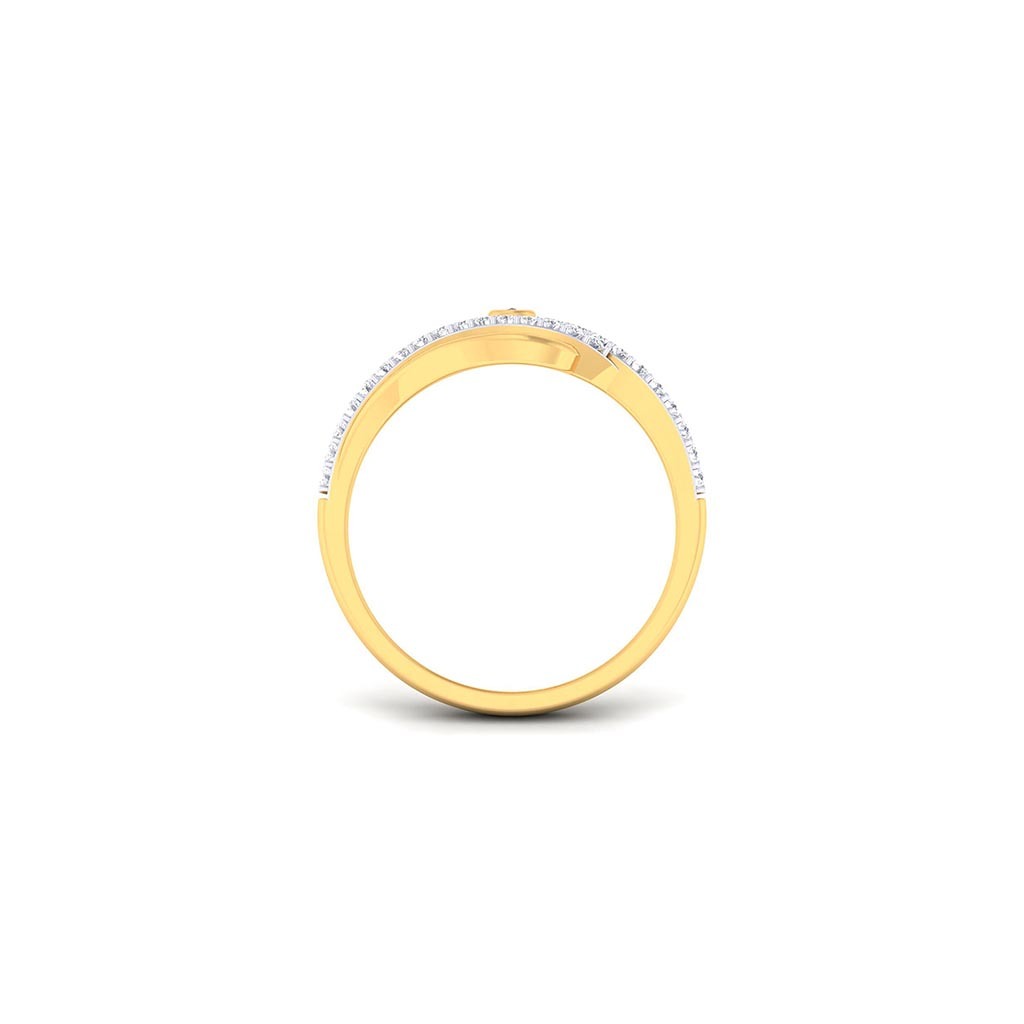18k Yellow Gold Ring With Diamonds