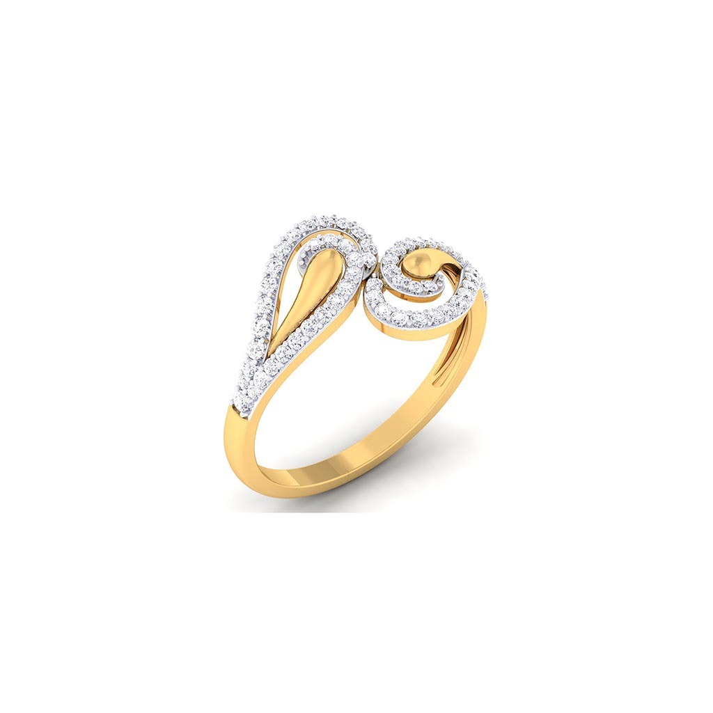 18k Yellow Gold Ring With Diamonds