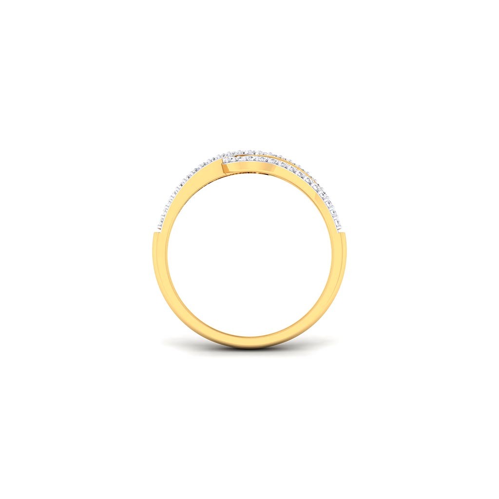 18k Yellow Gold Ring With Diamonds