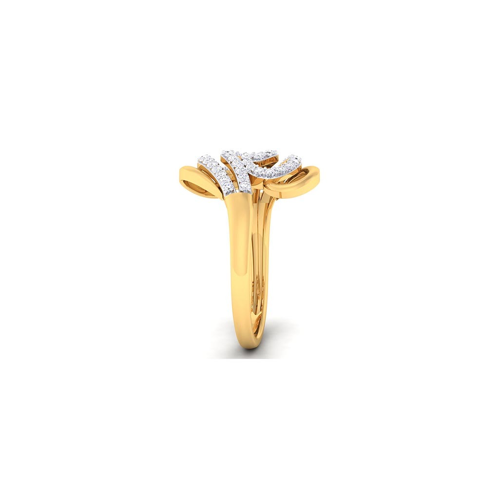 18k Yellow Gold Ring With Diamonds