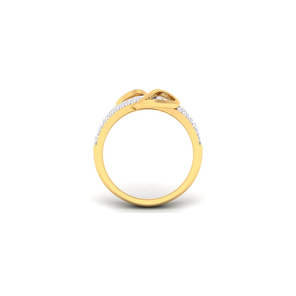 18k Yellow Gold Ring With Diamonds
