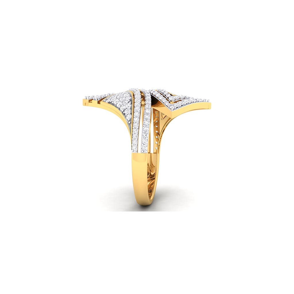 18k Yellow Gold Ring With Diamonds